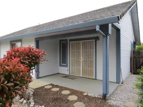 646 Volcano View Trl, Redding, CA 96003 photo 3