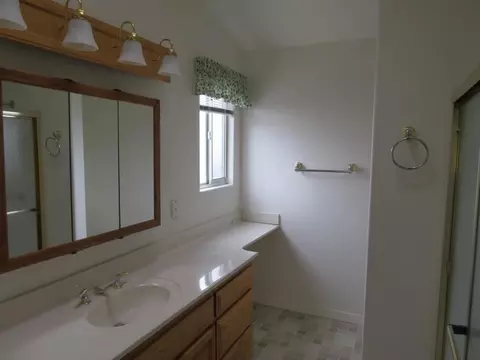 646 Volcano View Trl, Redding, CA 96003 photo 8