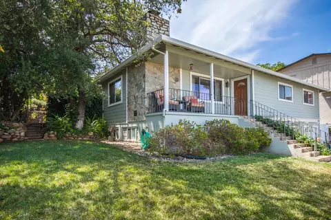 2160 Terrace St, Redding, CA 96001 photo 2