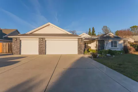 3070 Rush Creek Ct, Redding, CA 96002 photo 1