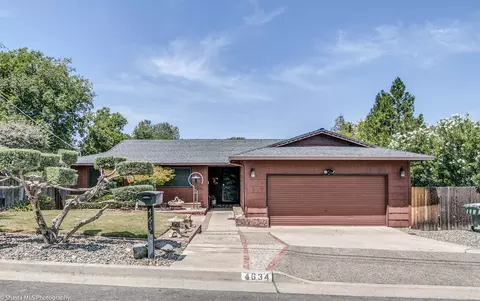4634 Castle Ct, Redding, CA 96001 photo 1
