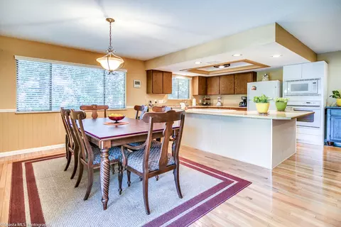 4634 Castle Ct, Redding, CA 96001 photo 8