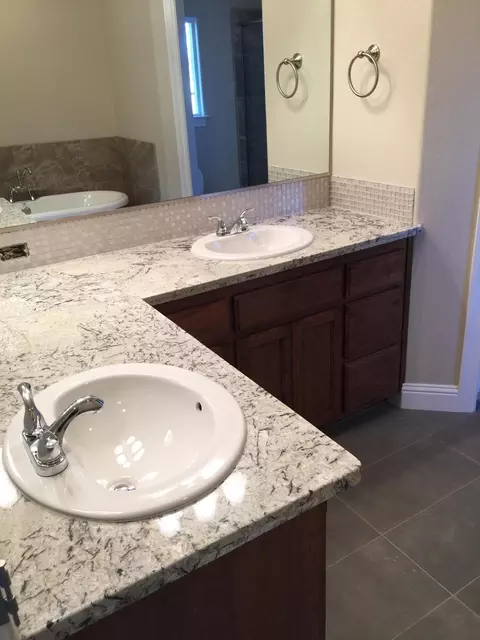 329 Stinson Loop, Redding, CA 96003 photo 5
