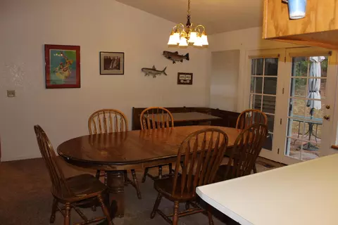 37221 Serpentine Ln, Burney, CA 96013 photo 5