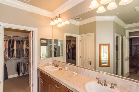 3363 Old Lantern Dr, Redding, CA 96003 photo 23