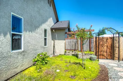 3363 Old Lantern Dr, Redding, CA 96003 photo 44