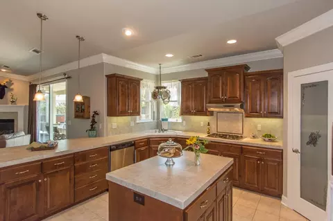 3363 Old Lantern Dr, Redding, CA 96003 photo 14