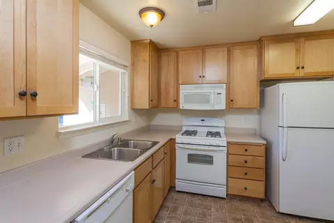 4415 Melody Ln, Redding, CA 96001 photo 11