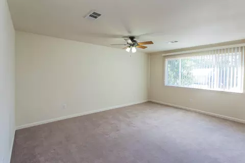 4415 Melody Ln, Redding, CA 96001 photo 2