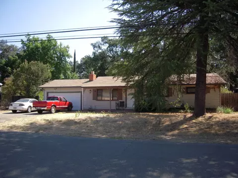 3638 Sacramento Dr, Redding, CA 96001 photo 1
