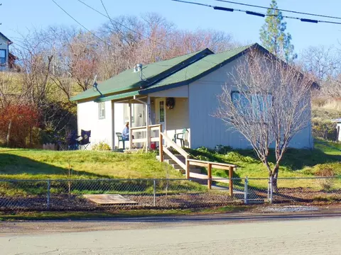 24796 Long St, Fall River Mills, CA 96028 photo 1