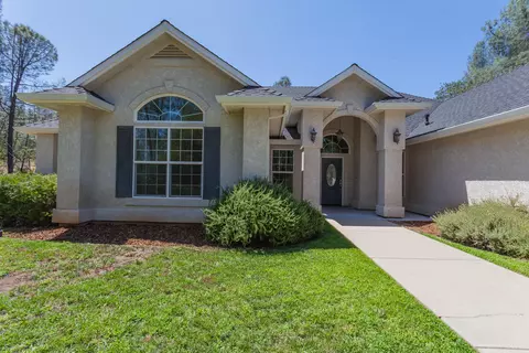 10320 White Star Dr, Redding, CA 96001 photo 1