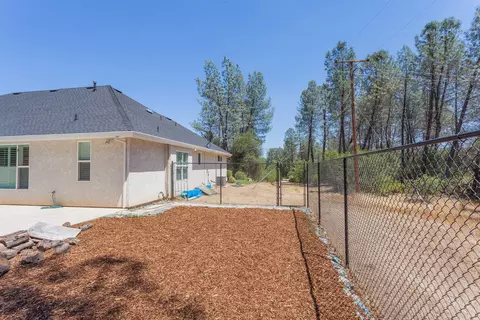 10320 White Star Dr, Redding, CA 96001 photo 44