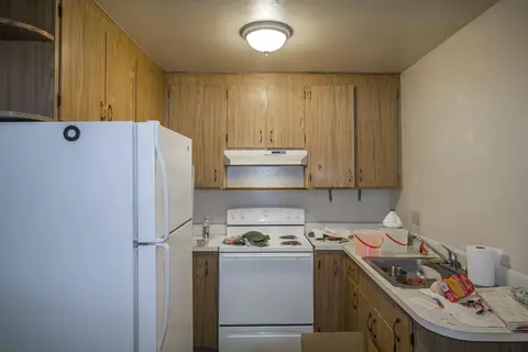 1465 Benton Dr, Redding, CA 96003 photo 5
