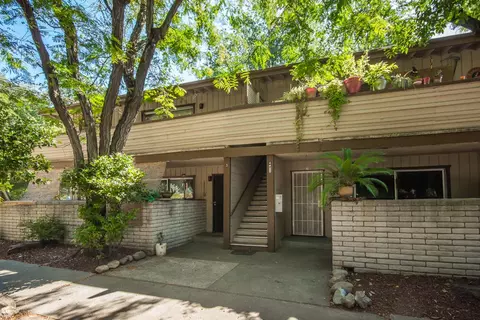 1465 Benton Dr, Redding, CA 96003 photo 8
