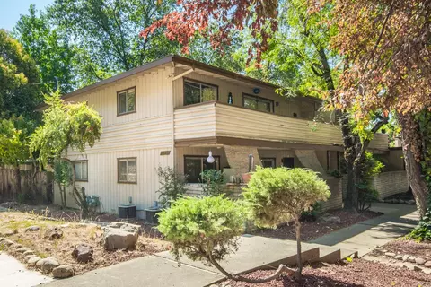 1465 Benton Dr, Redding, CA 96003 photo 1