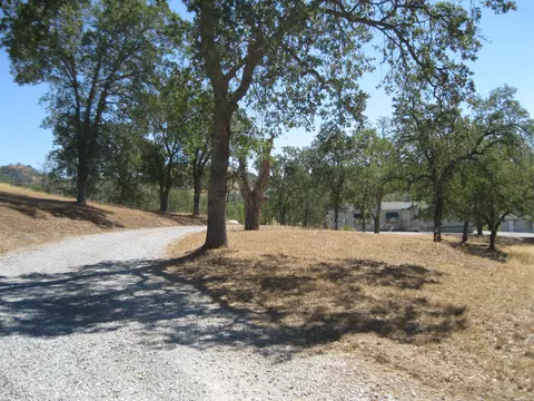 22240 Jones Valley Trl, Redding, CA 96003 photo 3
