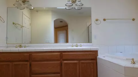 1045 Spring Ridge Dr, Redding, CA 96003 photo 10
