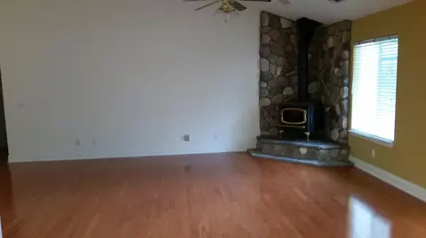 1045 Spring Ridge Dr, Redding, CA 96003 photo 8