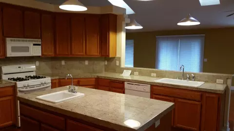 1045 Spring Ridge Dr, Redding, CA 96003 photo 3
