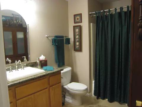 1390 Lakeside Dr, Redding, CA 96001 photo 16