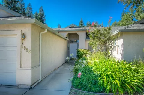 2993 Copper Creek Dr, Redding, CA 96002 photo 4