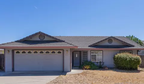 3497 Old Lantern Dr, Redding, CA 96003 photo 1