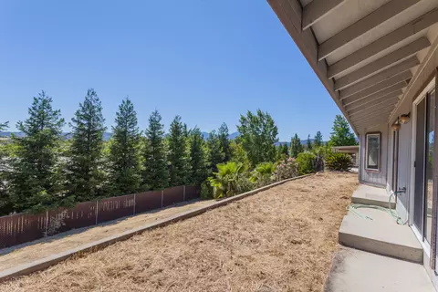 3497 Old Lantern Dr, Redding, CA 96003 photo 12