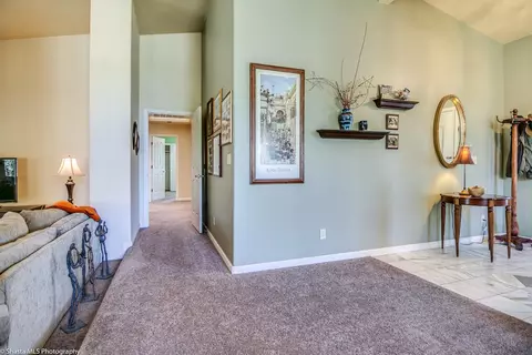 1469 White Water Cir, Redding, CA 96003 photo 5