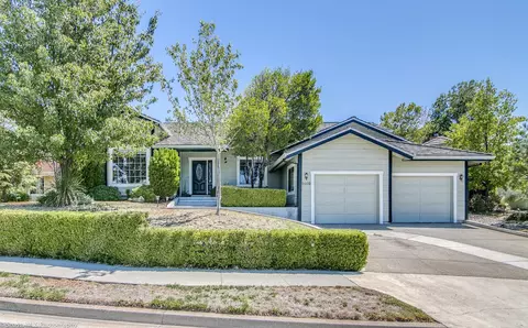 1469 White Water Cir, Redding, CA 96003 photo 1