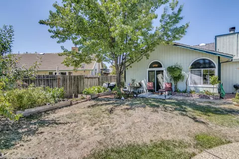 1469 White Water Cir, Redding, CA 96003 photo 27