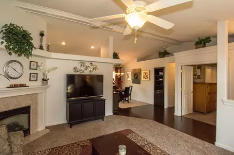 3920 Meadow Oak Way, Redding, CA 96002 photo 8