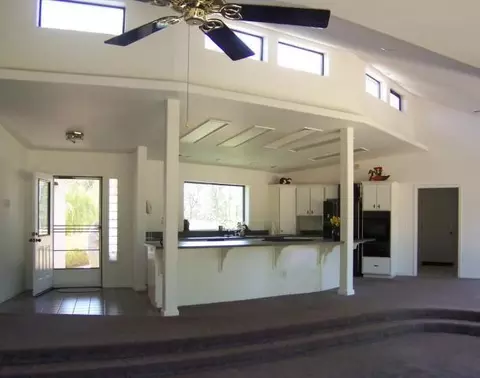 8644 Whispering Oaks Rd, Redding, CA 96002 photo 2