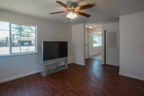 2014 Glengary Dr, Redding, CA 96001 photo 4