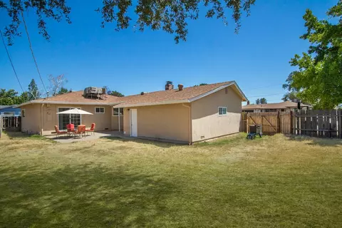 2014 Glengary Dr, Redding, CA 96001 photo 9