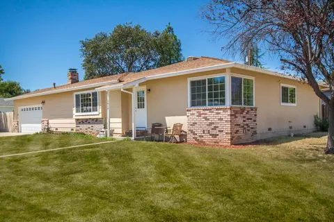 2014 Glengary Dr, Redding, CA 96001 photo 1