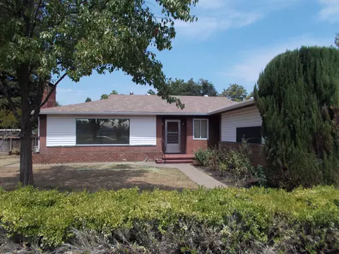 2774 Bonnyview Rd, Redding, CA 96001 photo 2
