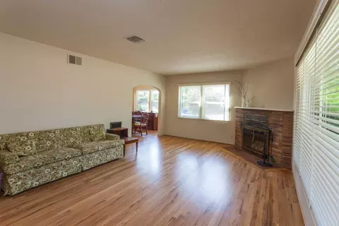 1055 Redbud Dr, Redding, CA 96001 photo 3