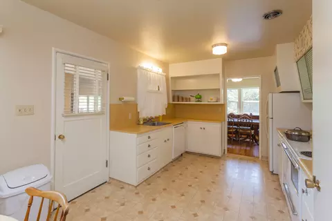 1055 Redbud Dr, Redding, CA 96001 photo 10