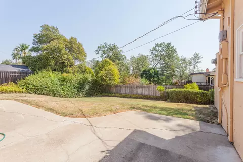 1055 Redbud Dr, Redding, CA 96001 photo 31