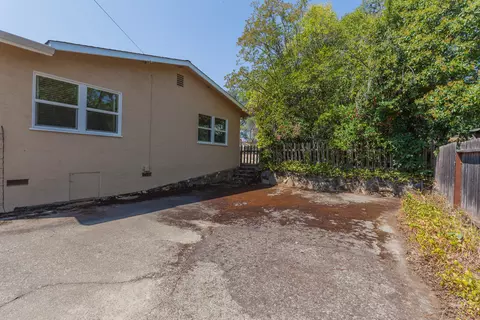 1055 Redbud Dr, Redding, CA 96001 photo 35