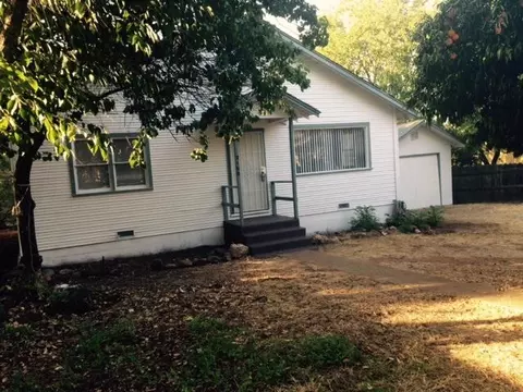 2168 Butte St, Redding, CA 96001 photo 1