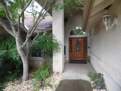 4480 Brittany Dr, Redding, CA 96002 photo 3
