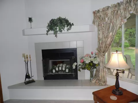 4480 Brittany Dr, Redding, CA 96002 photo 13