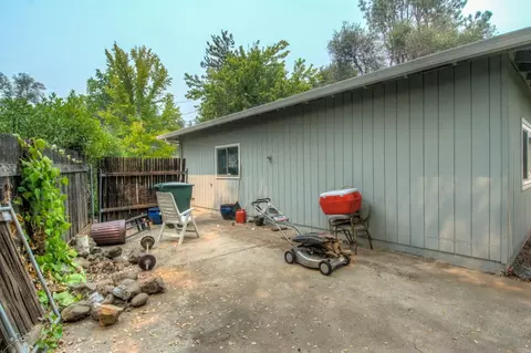 601 Rafael St, Redding, CA 96002 photo 36
