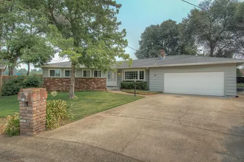 601 Rafael St, Redding, CA 96002 photo 1