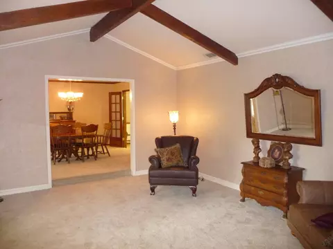 2526 Phil Ct, Redding, CA 96002 photo 4