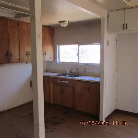 3233 Veda St, Redding, CA 96001 photo 6