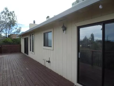 2201 Oak Ridge Dr, Redding, CA 96001 photo 8