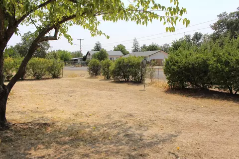 1279 Deodar Way, Redding, CA 96003 photo 26